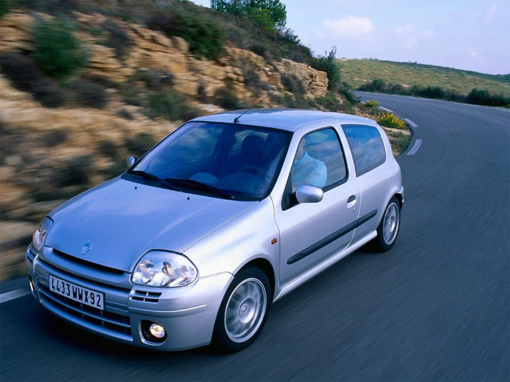 Clio 2 — пороги и арки