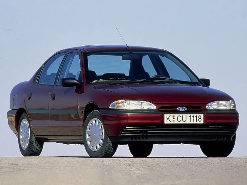 Ford Mondeo 2 — кузовные запчасти